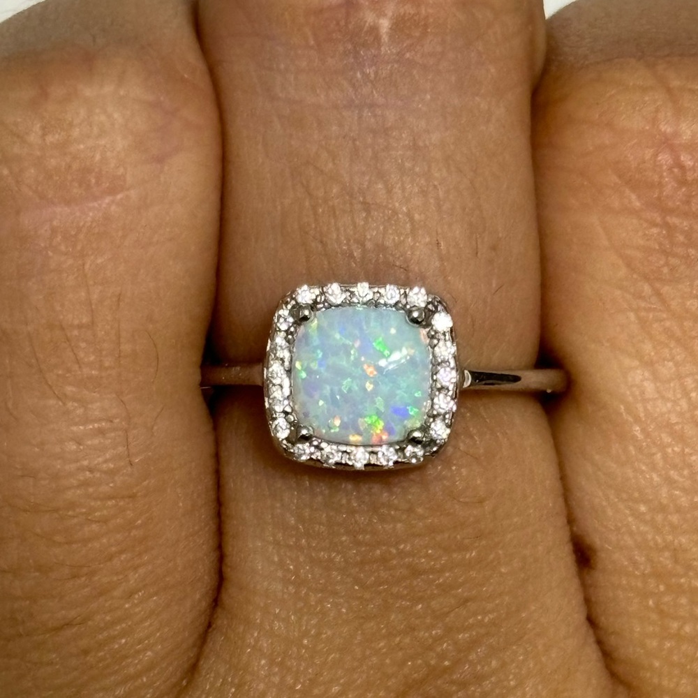 White Simulated Opal Square Ring - image 3